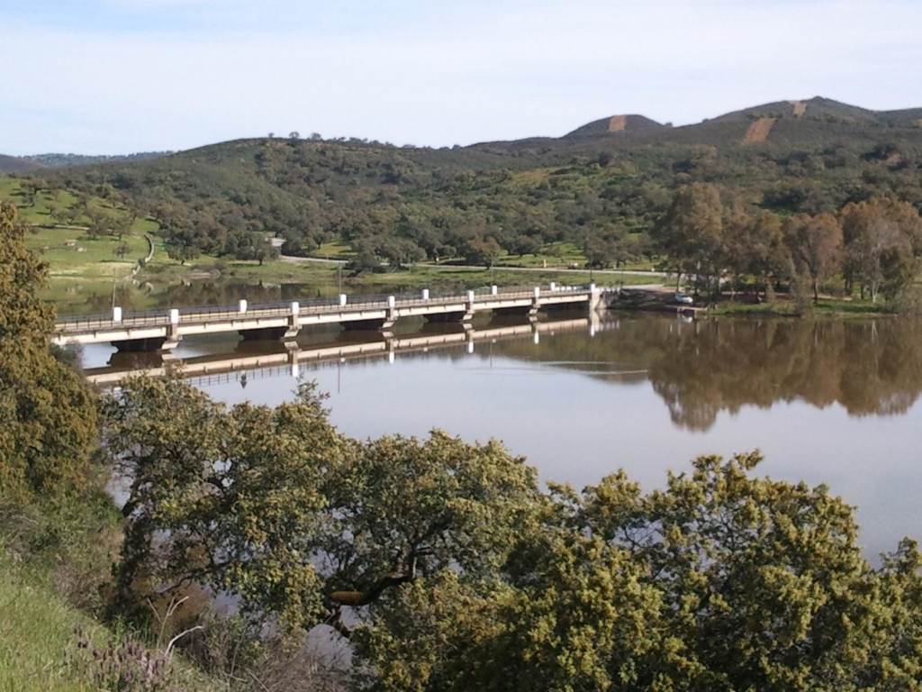 Área Recreativa Del Embalse