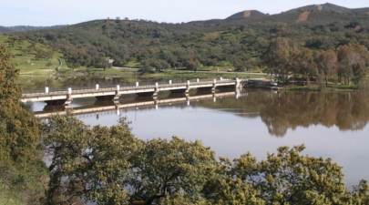 Área Recreativa Del Embalse