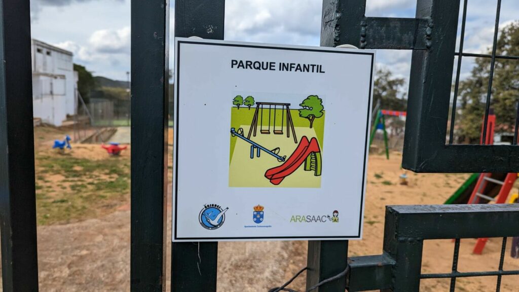 PARQUE INFANTIL REABIERTO.