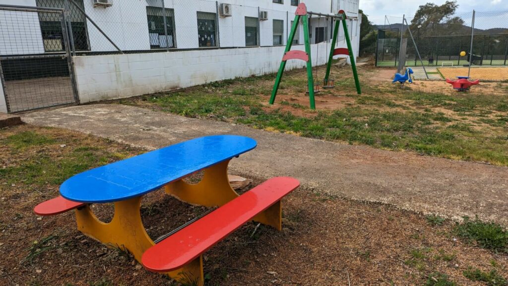 PARQUE INFANTIL REABIERTO.